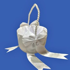 White Satin Flower Girl Basket Faux Pearl Handle Bowknot 8″ x 5″ x 5″ Wedding