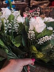 Bundle OF 8 Faux Floral Bushes Mini Roses And Baby’s Breath ?
