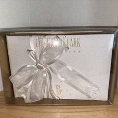 BEVERLY CLARK COLLECTION, WHITE SIMPLICITY WEDDING GUEST BOOK, NEW!!! Free Ship