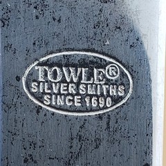 Towle Silversmiths 1690 Stamp Mother of Pearl Cake knife