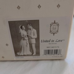 Wedding Cake Topper «United in Love» by Lenox 8.5″H Brunette Bride new open box