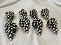 Metalla Fine Pewter 8 Placecard Holders Grape Clusters / Paperweights