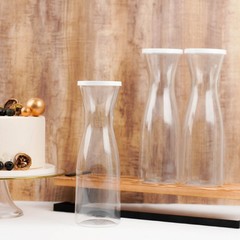 3 Clear White 34 oz Plastic Carafes Lids Beverage Jars Party Events Supplies