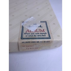Vintage 1986 Hallmark Keepsake Wedding Photographs Album Floral Made in USA