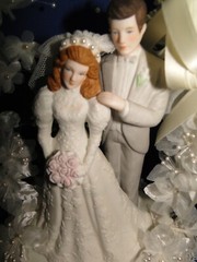 New Wilton Designer Series «Rose Garden», Grey Tux, Wedding CakeTop # 118-460