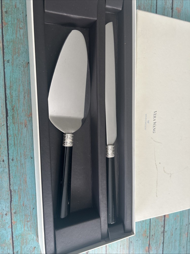 Vera Wang With Love Noir Cake Knife & Server Set Black Enamel/Silverplate