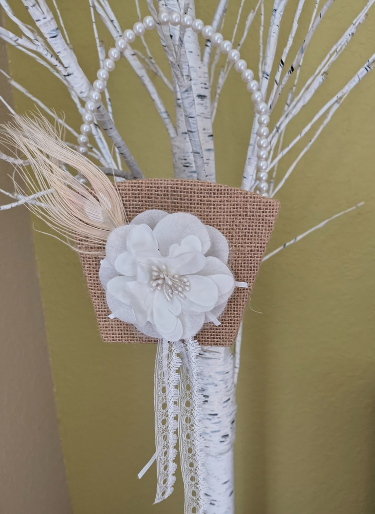JUTE FLORAL BASKET Flower Girl Wedding Faux Pearl Handle Lace Feather EUC