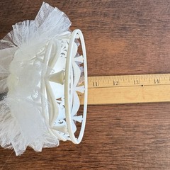 Vintage Coast Novelty 1980 Wedding Cake Topper Bride & Groom Lace Bells Floral