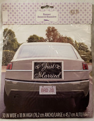 WILTON «Just Married» Banner 30″ W x 18in H