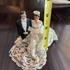 Vintage Bride & Groom Wedding Cake Topper Ceramic 1950s 4″ Lace Dress