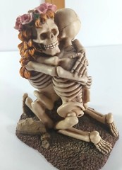 Love Never Dies Summit Collection Skulls Wedding Cake Topper ’97 WUI