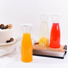3 Clear White 34 oz Plastic Carafes Lids Beverage Jars Party Events Supplies