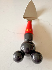 Disney Store Mickey Mouse Cake Server stainless steel Red/black/yellow EUC