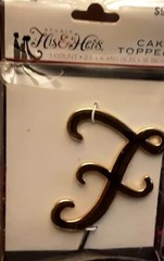WEDDING CAKE TOPPER MONOGRAM LETTER «F» BY STUDIO HIS & HERS – GOLD