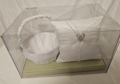 Darice VL414PB, Pillow Basket Rhinestone Heart Sheer Set, White, Wedding,.READ