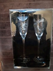 Bride and Groom Wedding Champagne/Wine Toasting Glasses Set