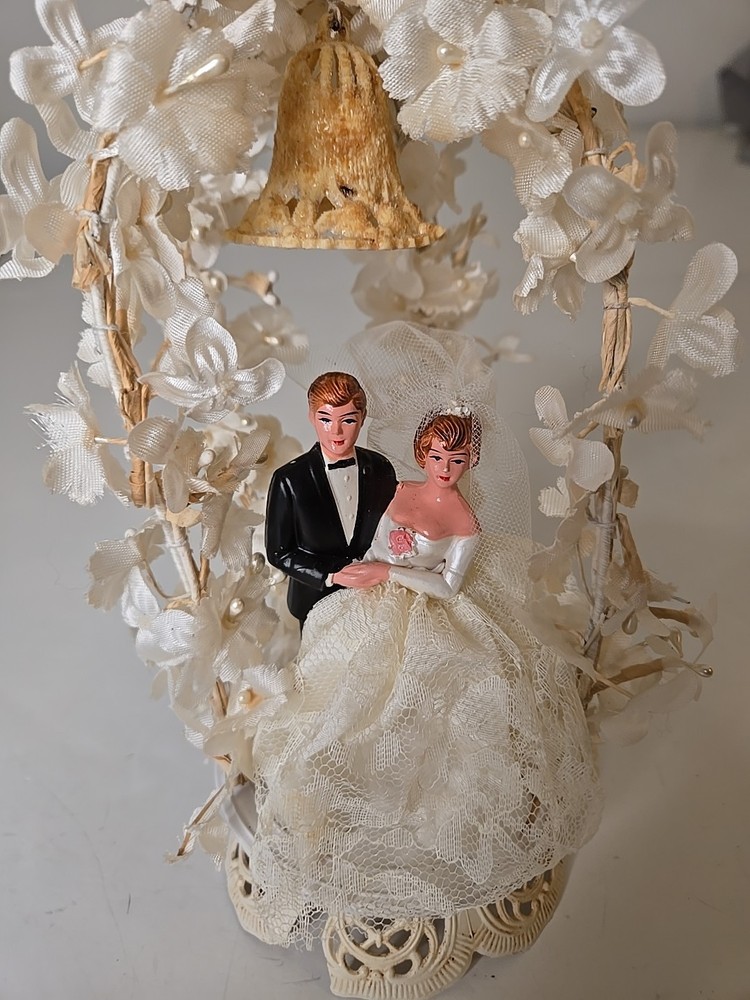Vintage 1950s Wedding Cake Topper Bride Groom Bell Flower Arch