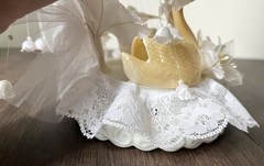Wilton Vintage Swan Wedding Cake Topper – Double Swans 50th Anniversary