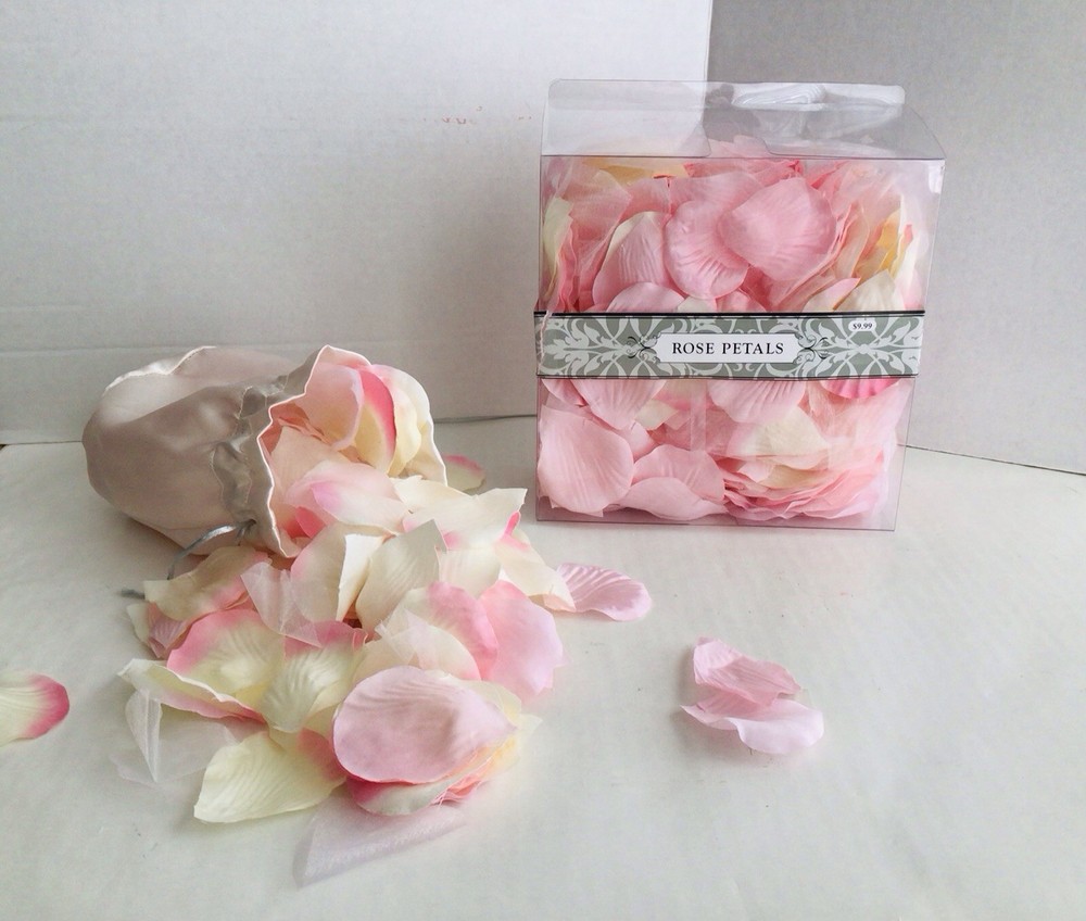 SILK PINK ROSE PETALS / BOX & BAG FOR WEDDING & SPECIAL OCCASIONS