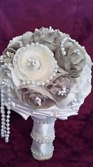 BEAUTIFUL HANDMADE WEDDING BOUQUET-IVORY/TAUPE/PEARLS/LACE