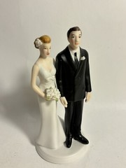 Weddingstar The Love Pinch Bridal Couple Funny Wedding Porcelain Figure cake top