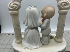 Precious Moments porcelain Bride & Groom arch wedding figurine music box 876143