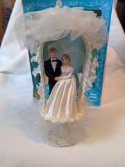 Vintage Coast Novelty MFG Co. Bride and Groom cake topper – original box – read