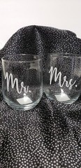 Mew ~ Set of 2 16 oz ‘Mr/Mrs’ Stemless Wine Glasses Wedding Anniversary Gifts