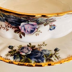Royal Albert Gravy Boat – Moonlight Rose Bone China, Made in England