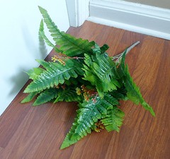 4 pcs Artificial Plants Blooming Fern Leaf Grass Home Decoration (7 stems each)