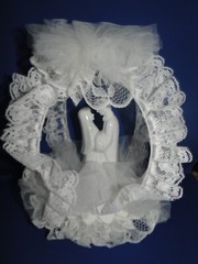 New Vintage Wilton «Lace Hideaway» Wedding CakeTop, white porcelain 117-150