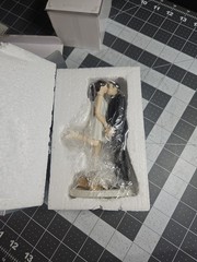A Kiss and We’re Off Funny Couple Wedding Cake Topper GUC Boxed Figure