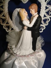 New Elegant Bride & Groom, Braided white decor Heart Arch & Wedding CakeTop #172