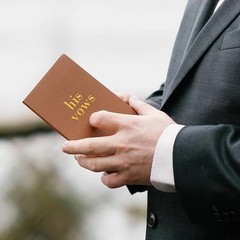 Premium Leather Vow Books His and Hers Booklet – Wedding Stuff & Brown/White