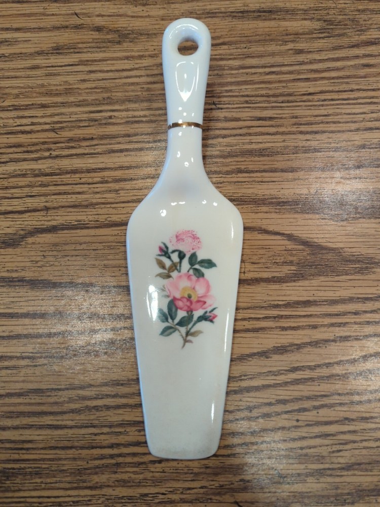 Vintage Decorative Porcelain Cake Server Cutter Holiday Wedding Birthday Etc.