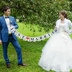 Versatile Just Married Decorations Banner – Perfect for Weddings & Engagements