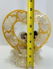 Vintage 1980 Coast Novelty Wedding Cake Topper Kissing Bride Groom Heart Decor