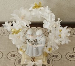Porcelain Wedding Bride & Groom VTG Topper w/Floral Decor & Rings. Hong Kong