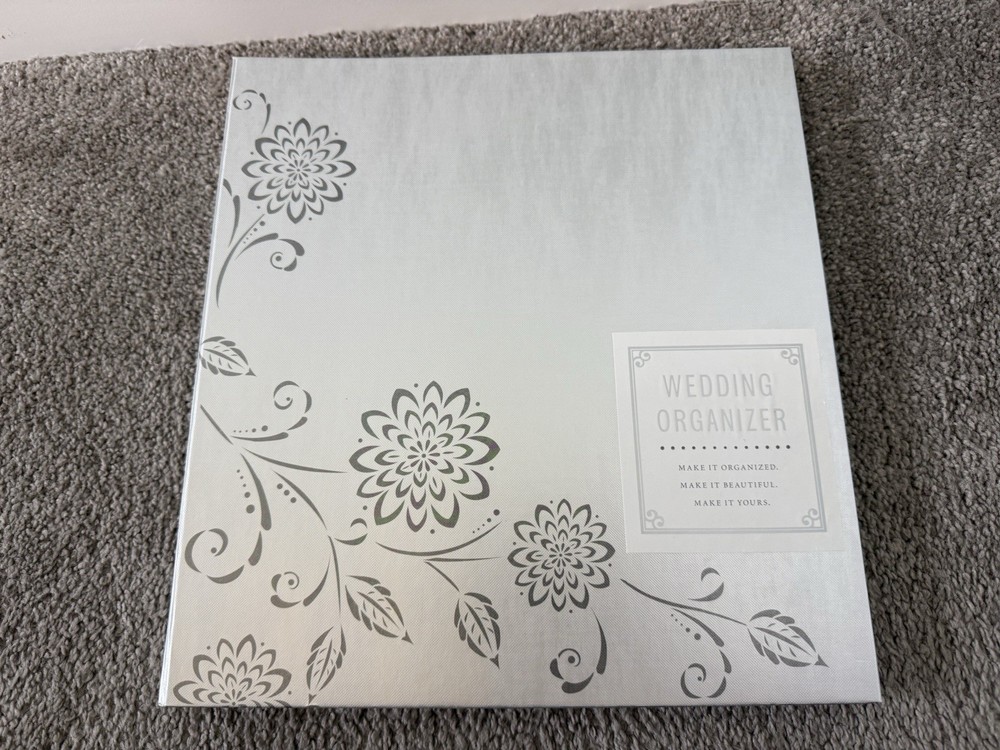 Hallmark Large Wedding Organizer Album WCA4228