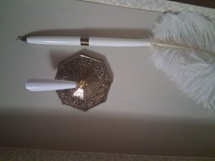 VTG HALLMARK PLUME PEN W/ QUILL HOLDER WEDDING CAKE KNIFE & GARTER READ DESCRIPT