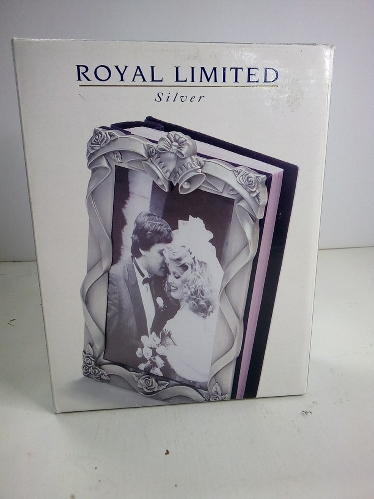 Vintage Royal Limited «Silver» Mini Wedding Album. New In Box