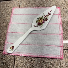 Vintage Royal Albert Cake Serve Knife Bone China England Roses very beautiful