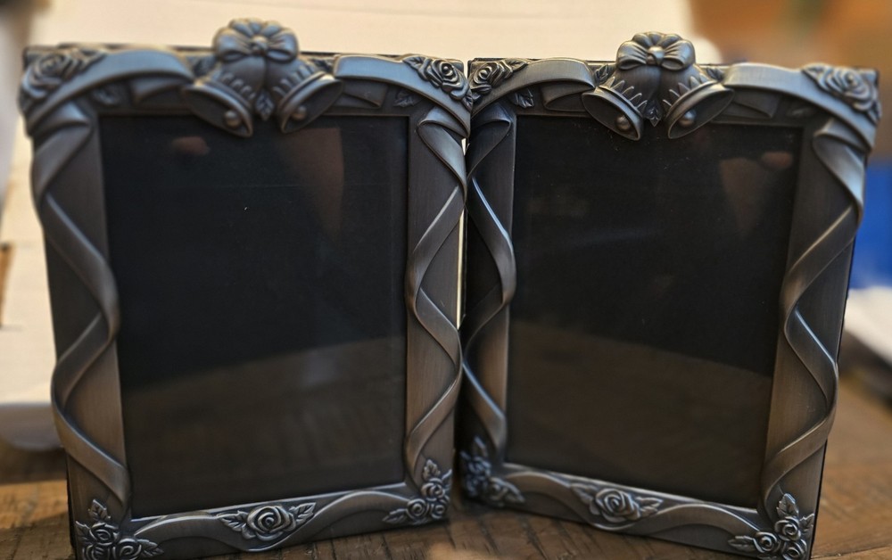 Set 2 Two Matching Pewter Silver Wedding Albums 4×6 80 Pics Each Velvet Binding