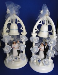New Wilton Vintage «Camelot» CakeTop, Bride & Groom, with blue roses