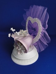 New Vintage Wilton Petite «Bells & Buds lilac Wedding CakeTop, 106-1003