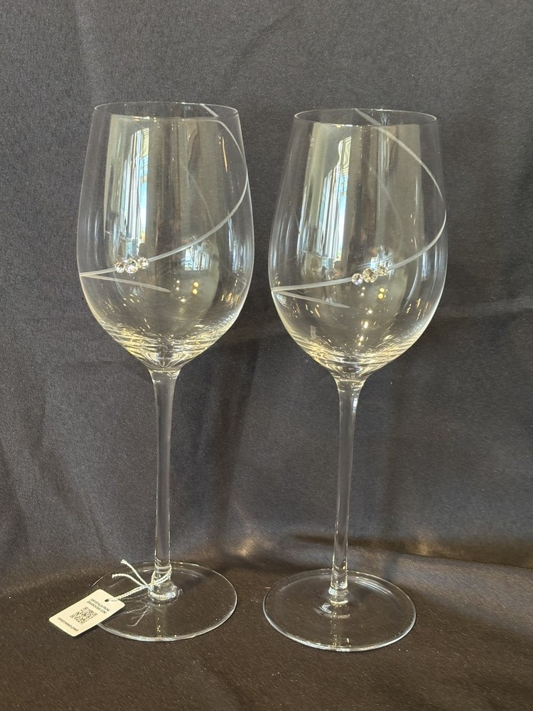SWAROVSKI CRYSTAL Set 2 NEW Wine Glasses Etched With Crystal Stones