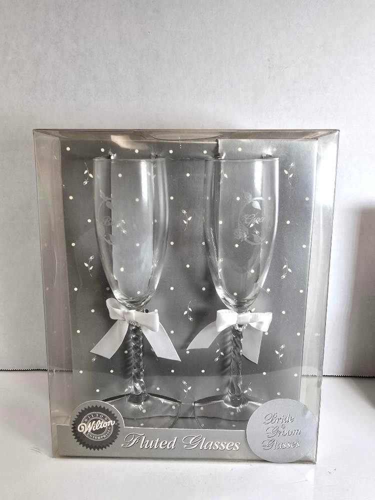 Wilton Bride and Groom Fluted Champagne Glasses. Mint in original box.