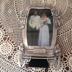 Whimsical, Romantic Wedding Carriage Picture Frame – For a 5 x 7 Picture