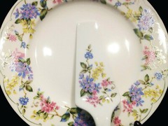 PORCELAIN BONE CHINA ANDREA BY SADEK CAKE PLATE & SERVER 2PC SET, EXCELLENT COND
