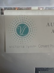 11″ x 14″ VICTORIA LYNN AUTOGRAPH MAT with PEN Holds 5″ x 7″ PHOTO for WEDDING